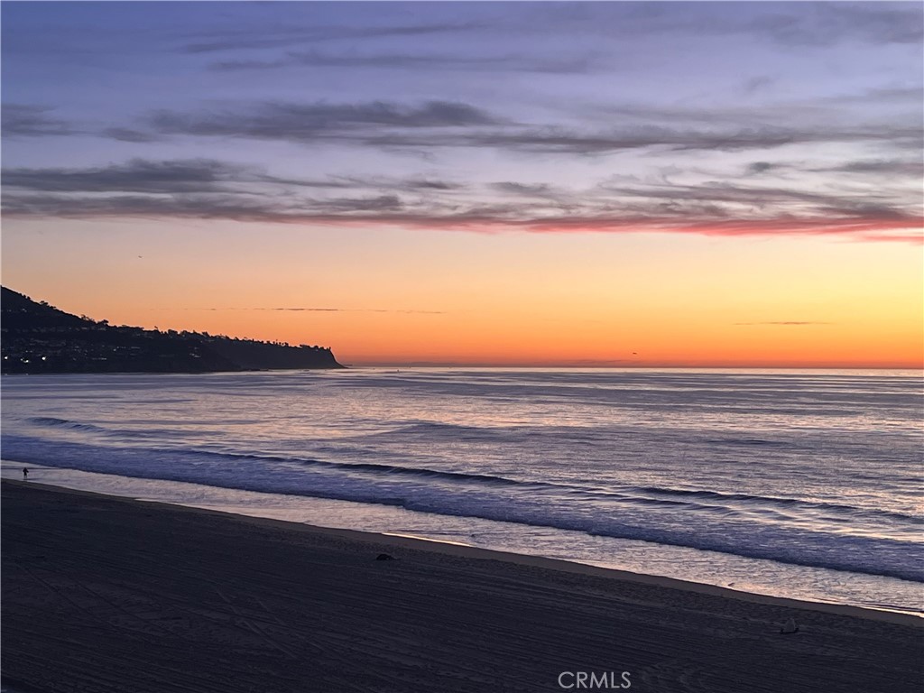5518 Riviera Way Torrance, CA 90505 - Photo 30 of 31 RAT Beach at Sunset