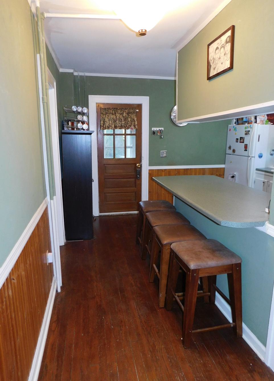 2121 Holley Road Roanoke, VA 24012 - Photo 11 of 34 Hallway to kitchen