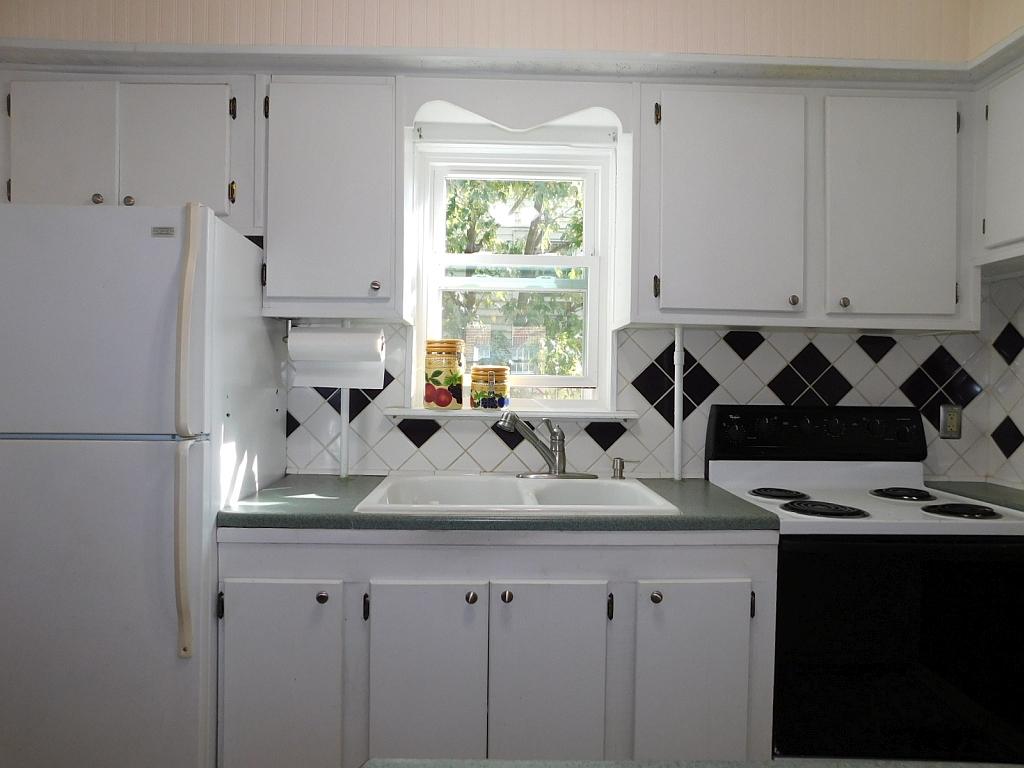 2121 Holley Road Roanoke, VA 24012 - Photo 16 of 34 Kitchen