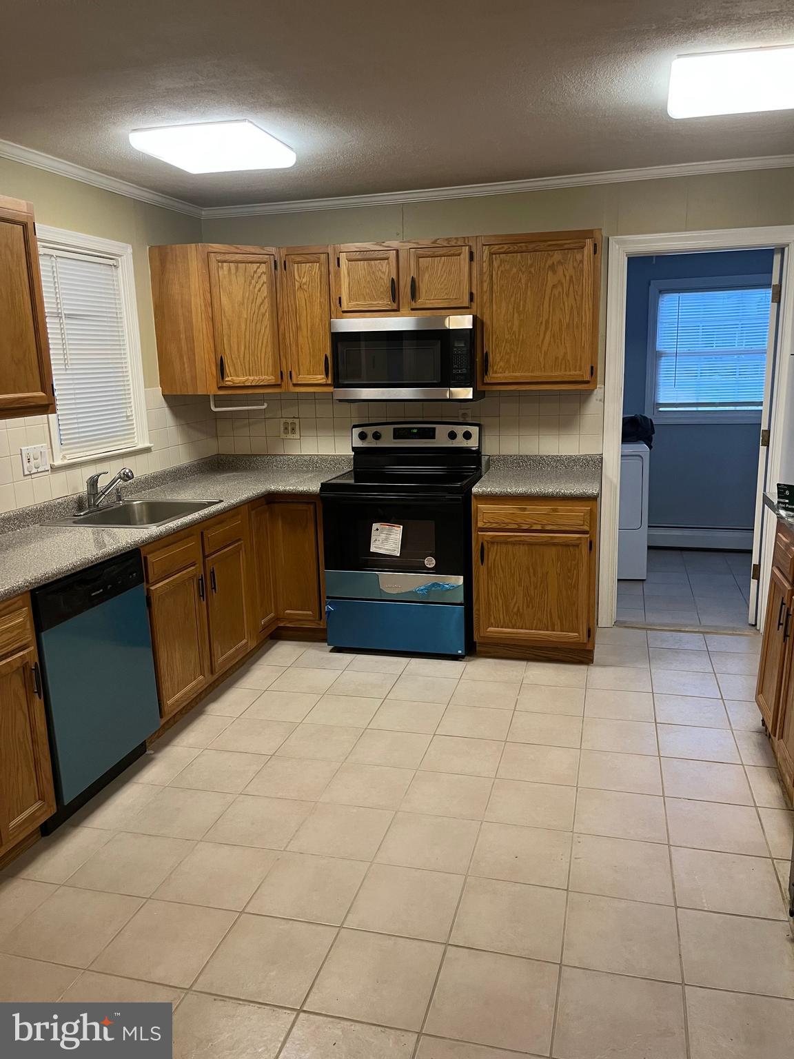 22 Gable Hill Road Levittown, PA 19057 - Photo 6 of 12