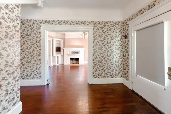 $999,999 | 712 West Street, Hollister, CA 95023