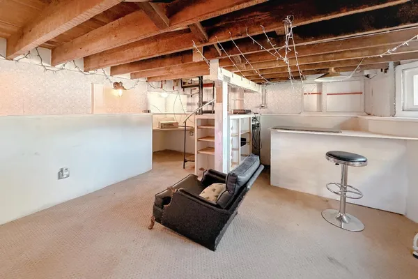 $999,999 | 712 West Street, Hollister, CA 95023