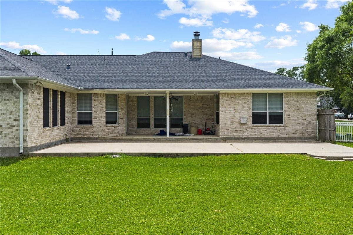 1607 Delta Lane Baytown, TX 77523 - Photo 39 of 48 This back yard is fantastic