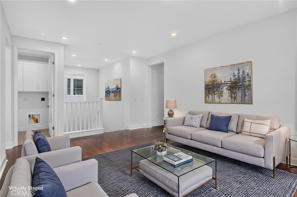 842 Heather Road Rancho Mission Viejo, CA 92694 - Photo 5 of 17 AI Disclaimer: Some images may contain virtual renderings for illustrative purposes only.