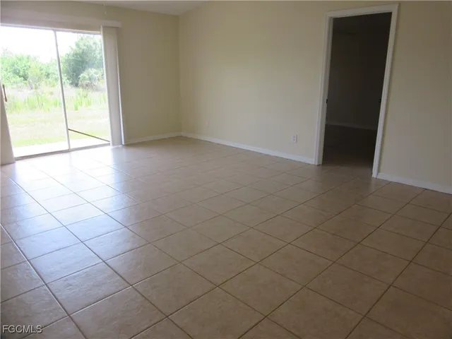 $400,000 | 2605-2607 Sunniland Boulevard, Lehigh Acres, FL 33971