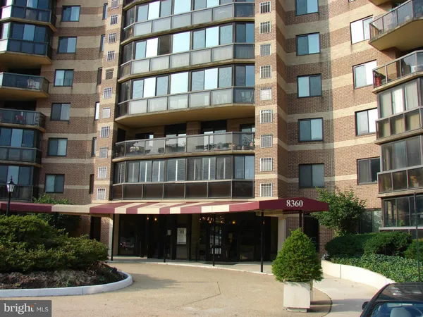 $2,950 | 8360 Greensboro Drive, Unit 1006, McLean, VA 22102