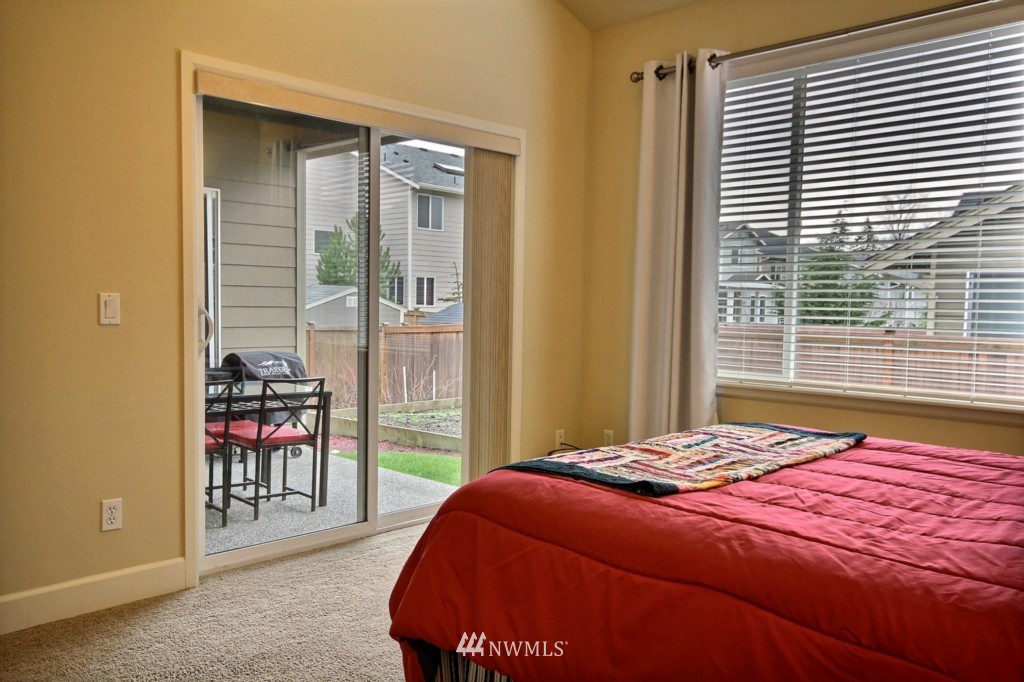 808 Hoquiam Avenue Northeast Renton, WA 98059 - Photo 11 of 19 Gallery Image 11