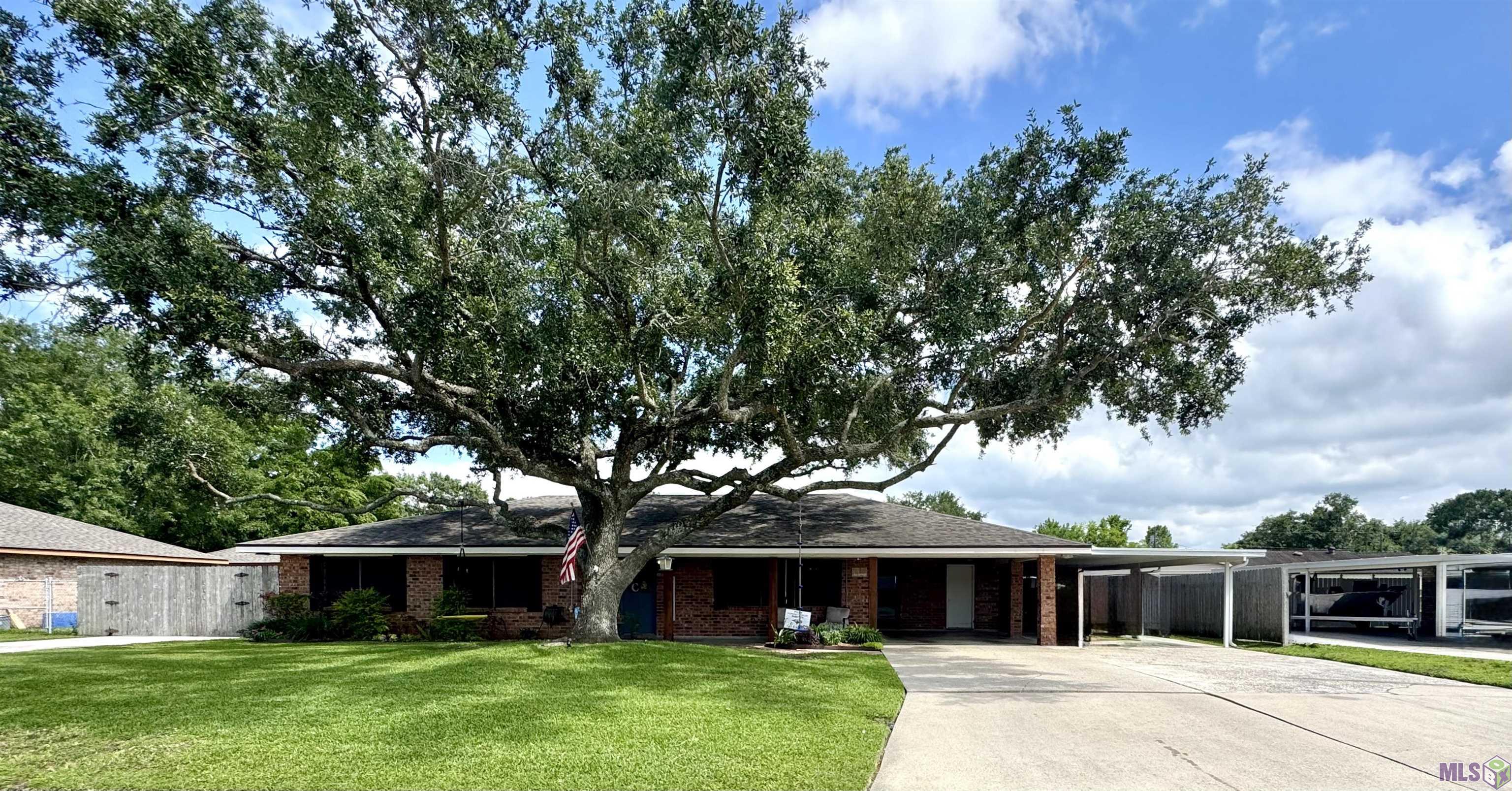 129 Becky Drive Patterson, LA 70392 - Photo 2 of 30