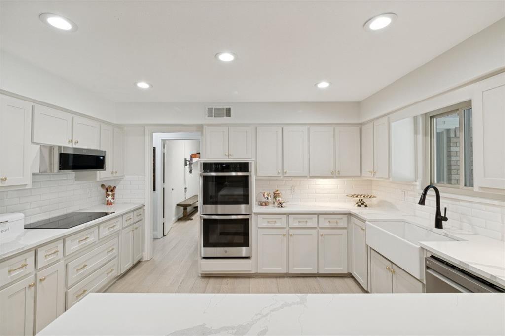3767 Jubilee Trail Dallas, TX 75229 - Photo 10 of 39