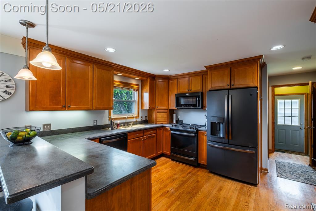 11430 Silver Lake Road Byron, MI 48418 - Photo 11 of 32