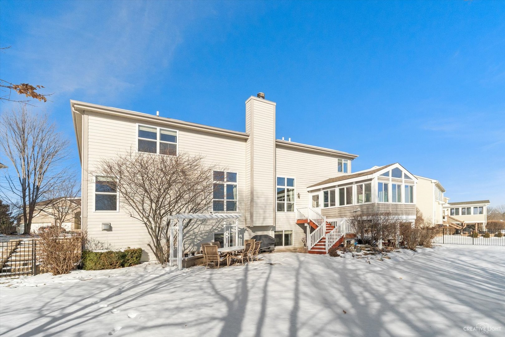 2933 Kelly Drive Elgin, IL 60124 - Photo 46 of 52 a front view of a house with a yard