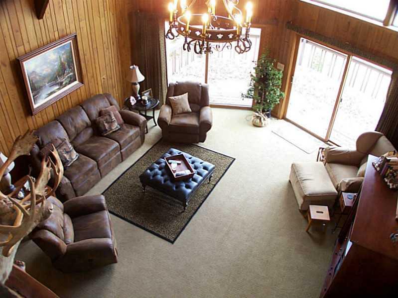 598 Gardner Road Hidden Valley, PA 15502 - Photo 8 of 25 Den/Family/Great Room.