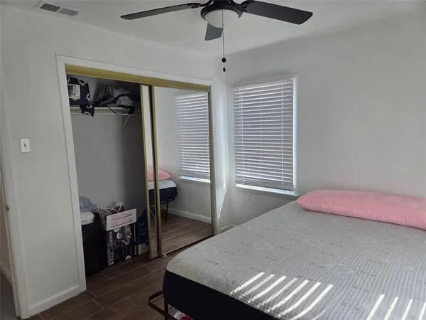 $1,750 | 2559 Valwood Parkway, Farmers Branch, TX 75234