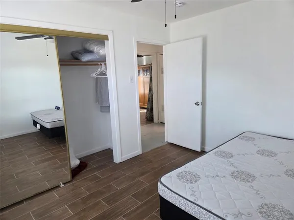 $1,750 | 2559 Valwood Parkway, Farmers Branch, TX 75234