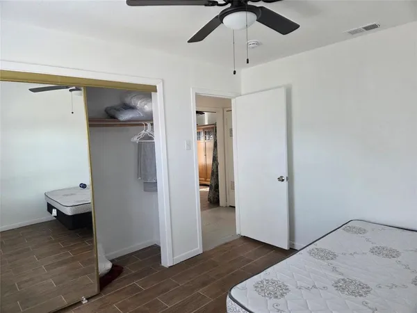 $1,750 | 2559 Valwood Parkway, Farmers Branch, TX 75234