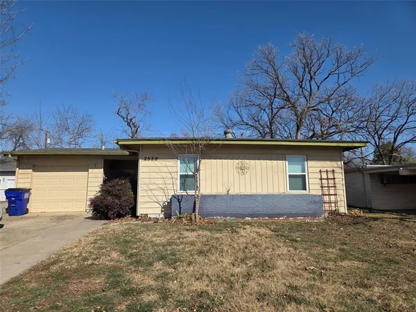 $1,750 | 2559 Valwood Parkway, Farmers Branch, TX 75234