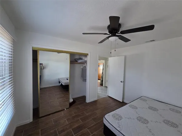 $1,750 | 2559 Valwood Parkway, Farmers Branch, TX 75234