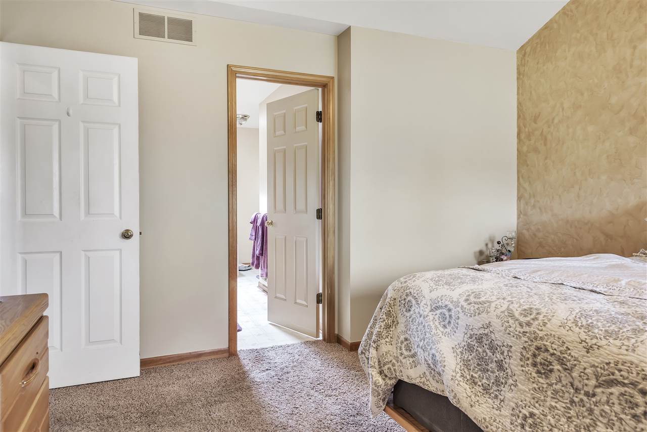 805 North State Road Owosso, MI 48867 - Photo 21 of 54 31381016-20.JPG