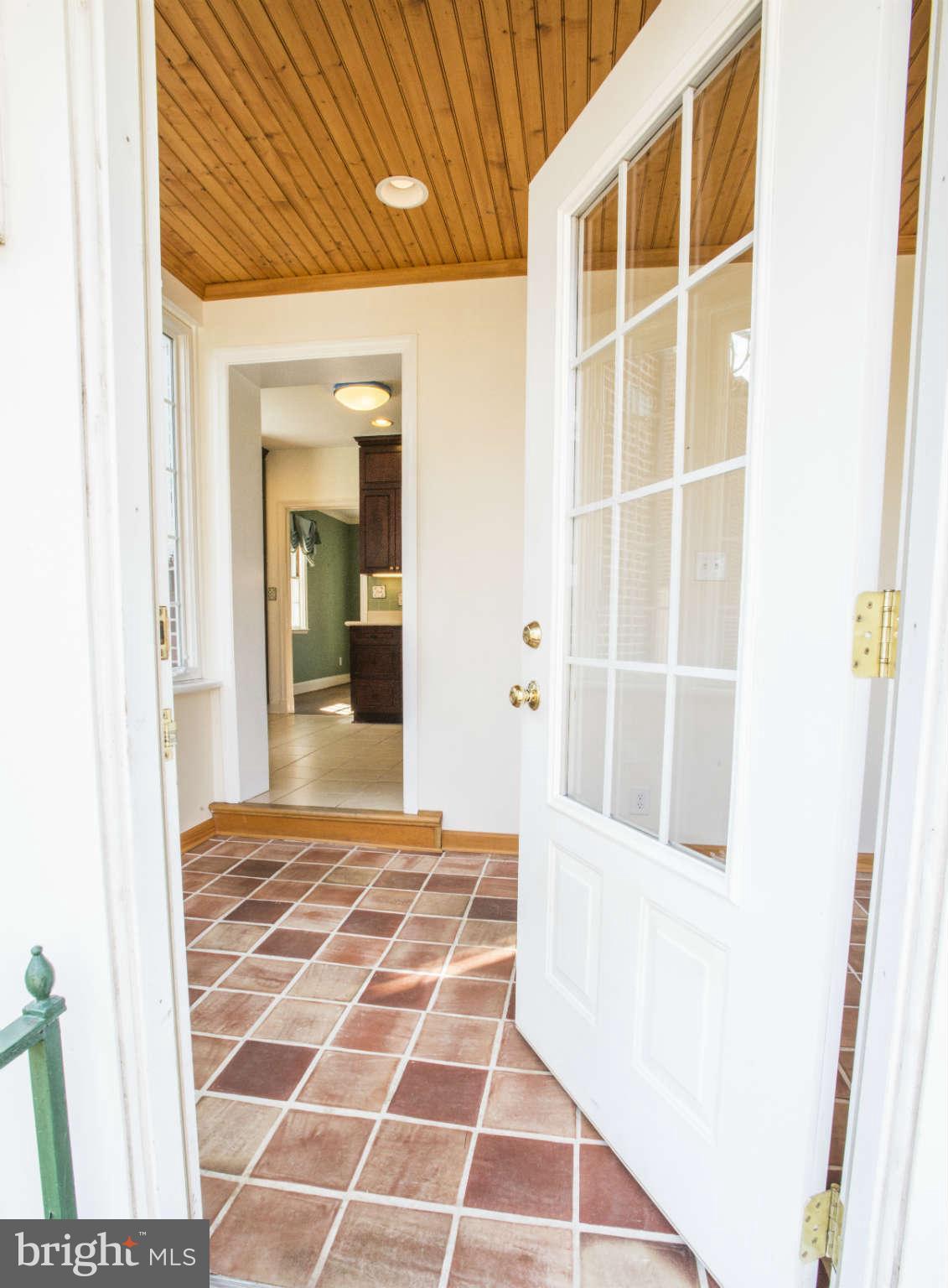 600 Sussex Road Baltimore, MD 21286 - Photo 14 of 30 Back entrance