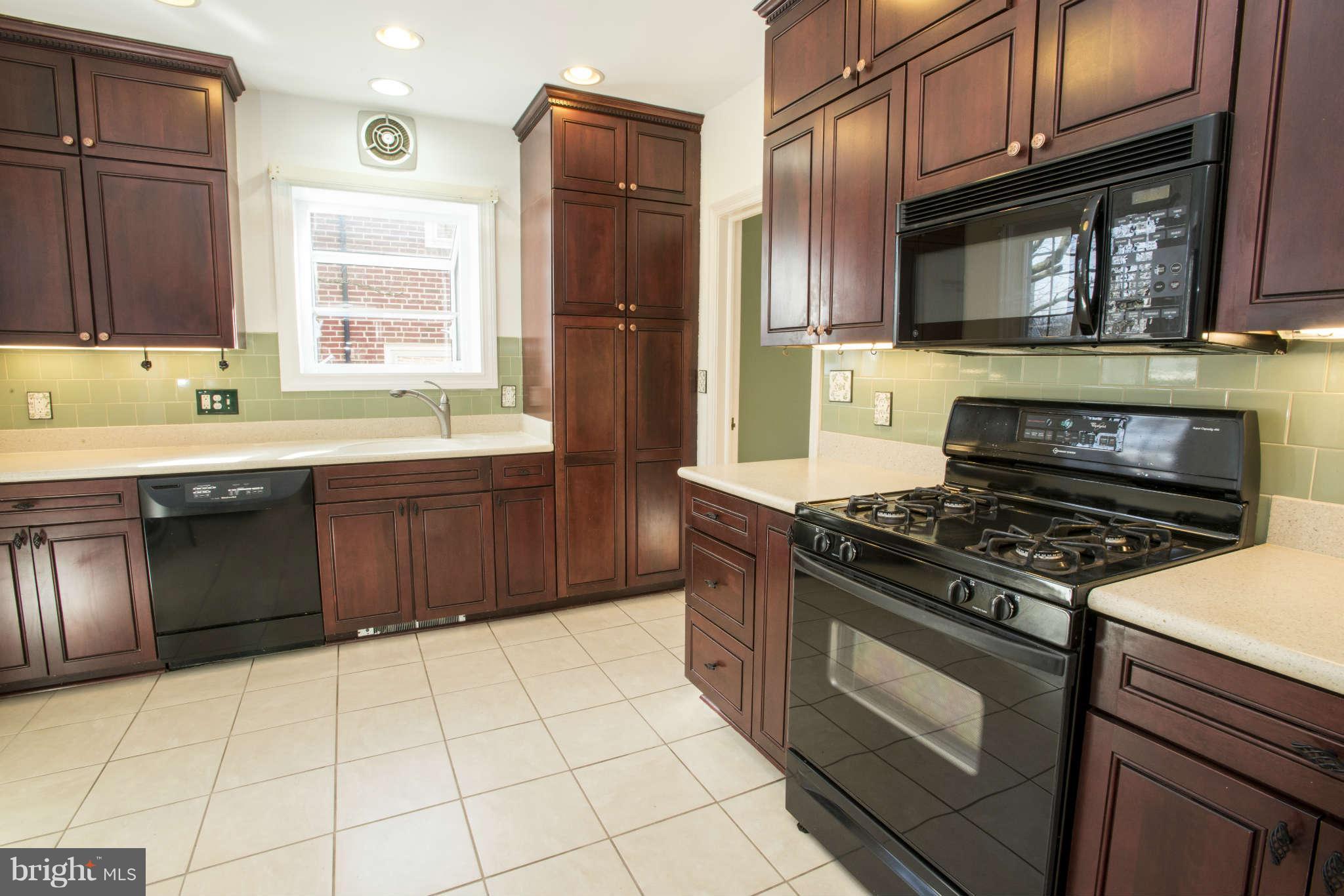 600 Sussex Road Baltimore, MD 21286 - Photo 9 of 30 Kitchen