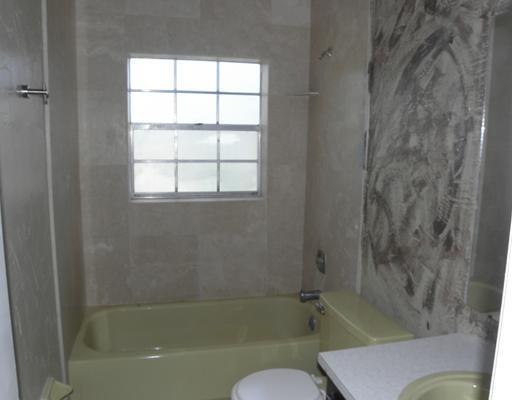 22469 Southwest 56th Avenue Boca Raton, FL 33433 - Photo 11 of 16 Additional Photo