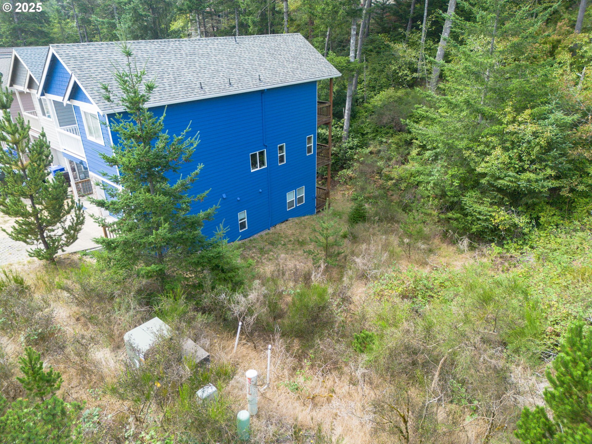 2618 Breezee Way Tillamook, OR 97141 - Photo 4 of 17