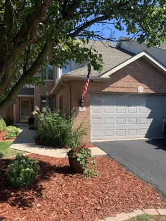 $390,000 | 6702 Pondview Drive, Tinley Park, IL 60477