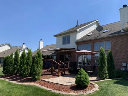 $375,000 | 6702 Pondview Drive, Tinley Park, IL 60477