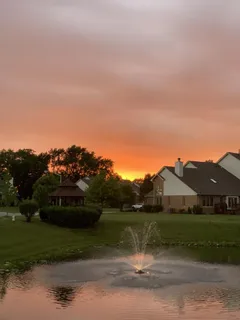 $375,000 | 6702 Pondview Drive, Tinley Park, IL 60477