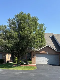 $390,000 | 6702 Pondview Drive, Tinley Park, IL 60477
