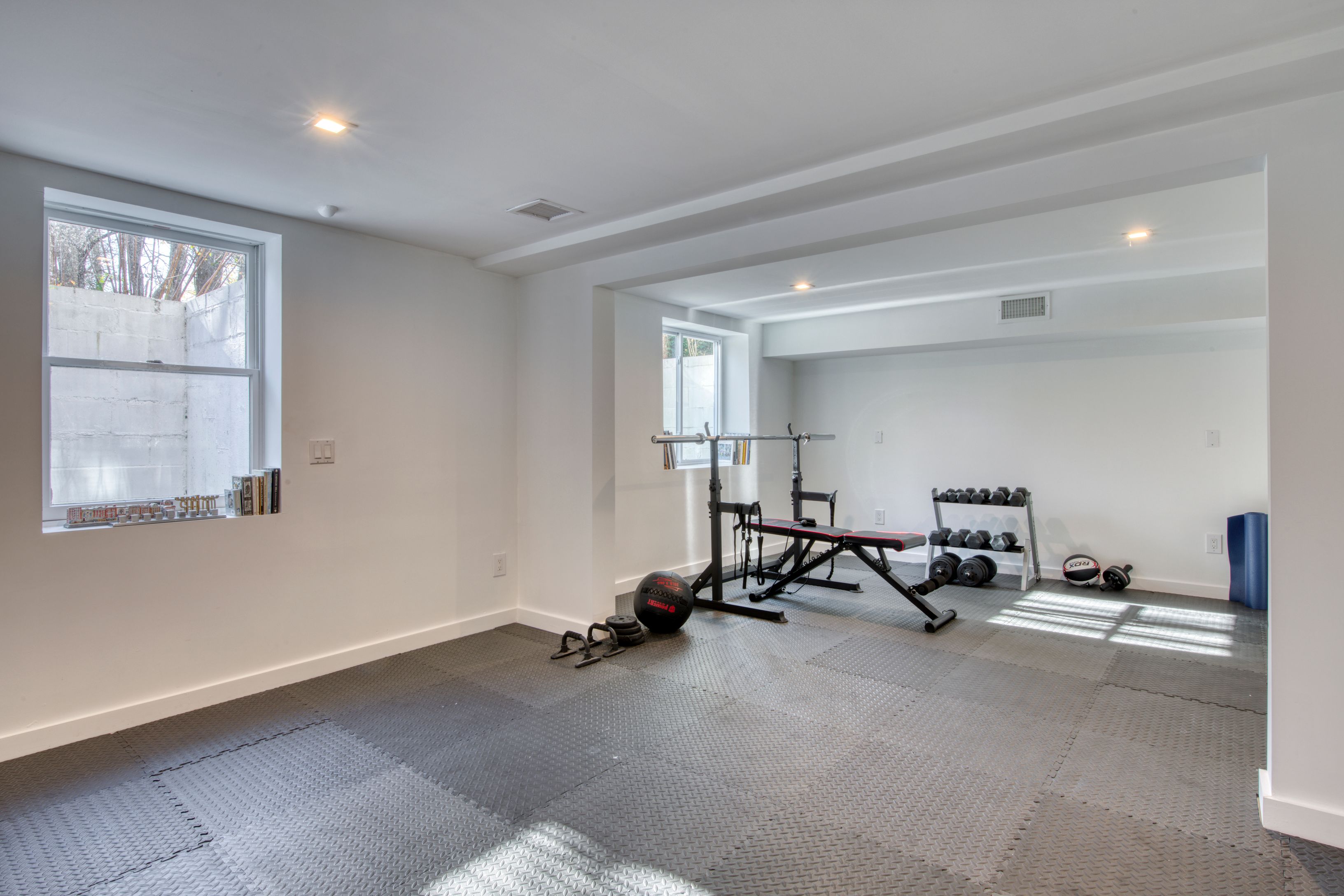 225 Oak Street Bridgehampton, NY 11932 - Photo 23 of 26 a view of a room with gym equipment