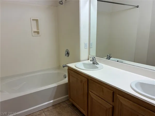 $1,495 | 43 East Agate Avenue, Unit 405, Las Vegas, NV 89123