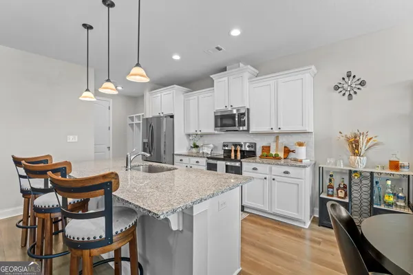 $374,900 | 122 Blue Dunn Circle, Perry, GA 31069