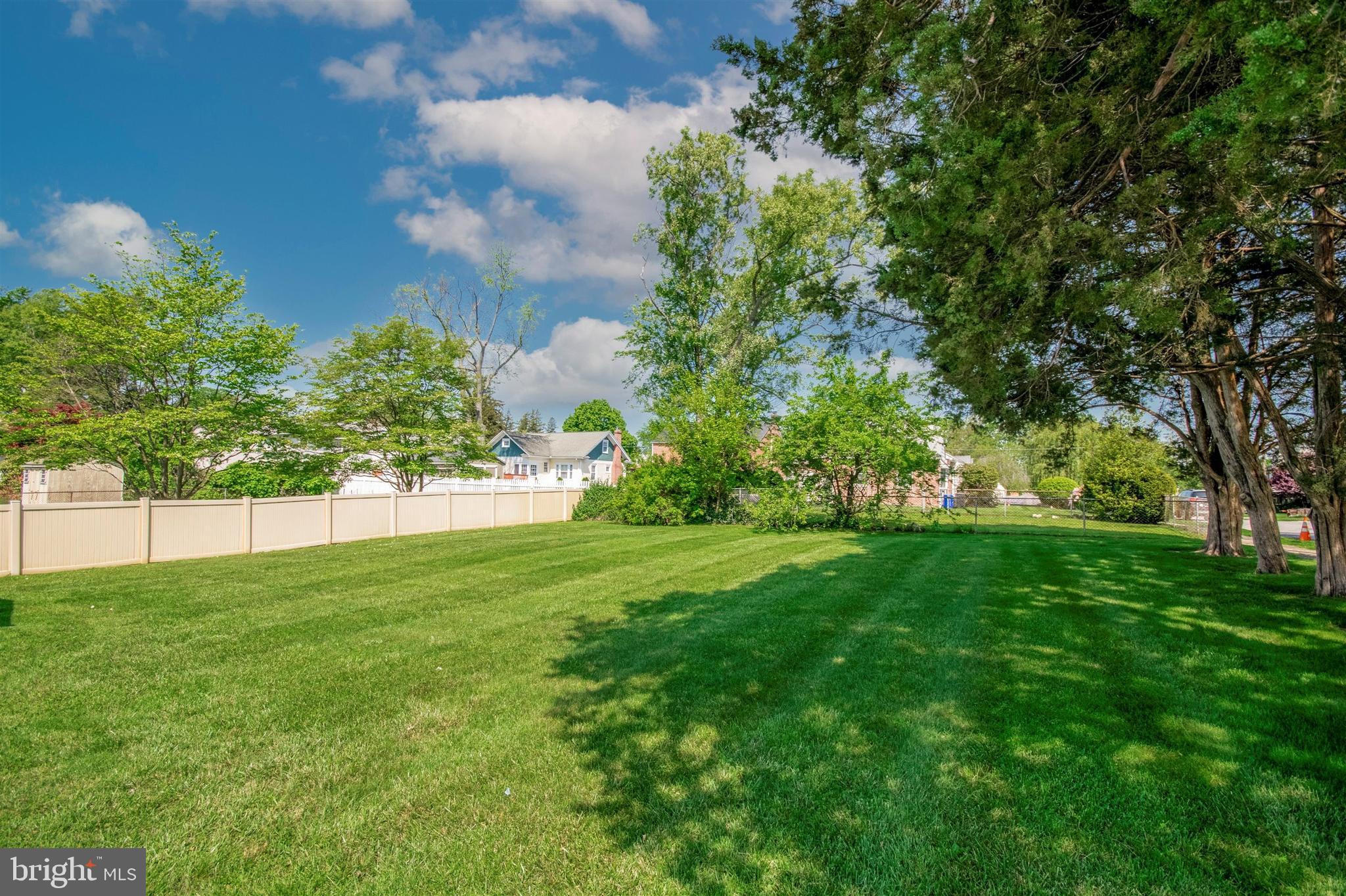 1500 Dorchester Road Havertown, PA 19083 - Photo 4 of 25 Rear Yard
