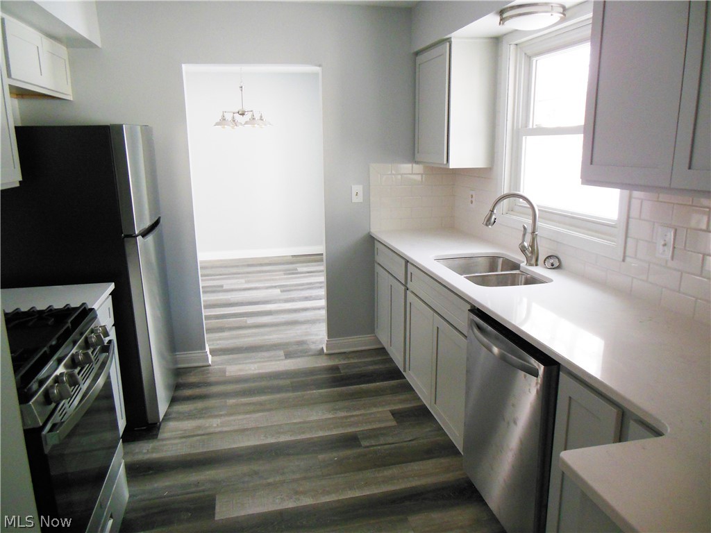 1840 Sterling Road Madison, OH 44057 - Photo 6 of 21 Kitchen comes w/ SS appliances.