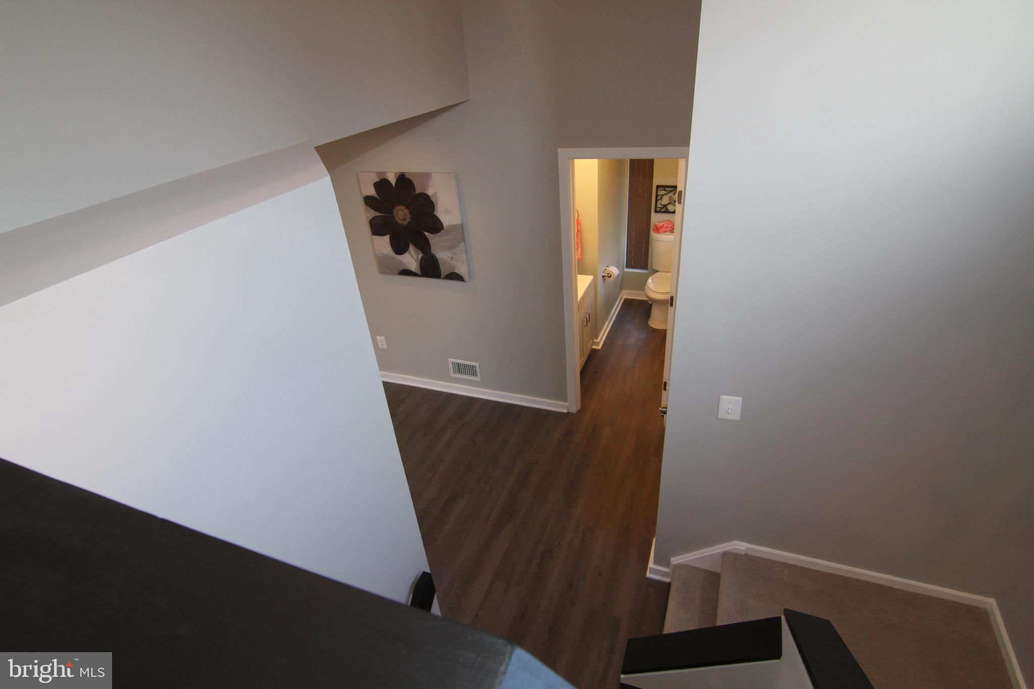 11600 Brandon Hill Way Reston, VA 20194 - Photo 17 of 60 View into Foyer