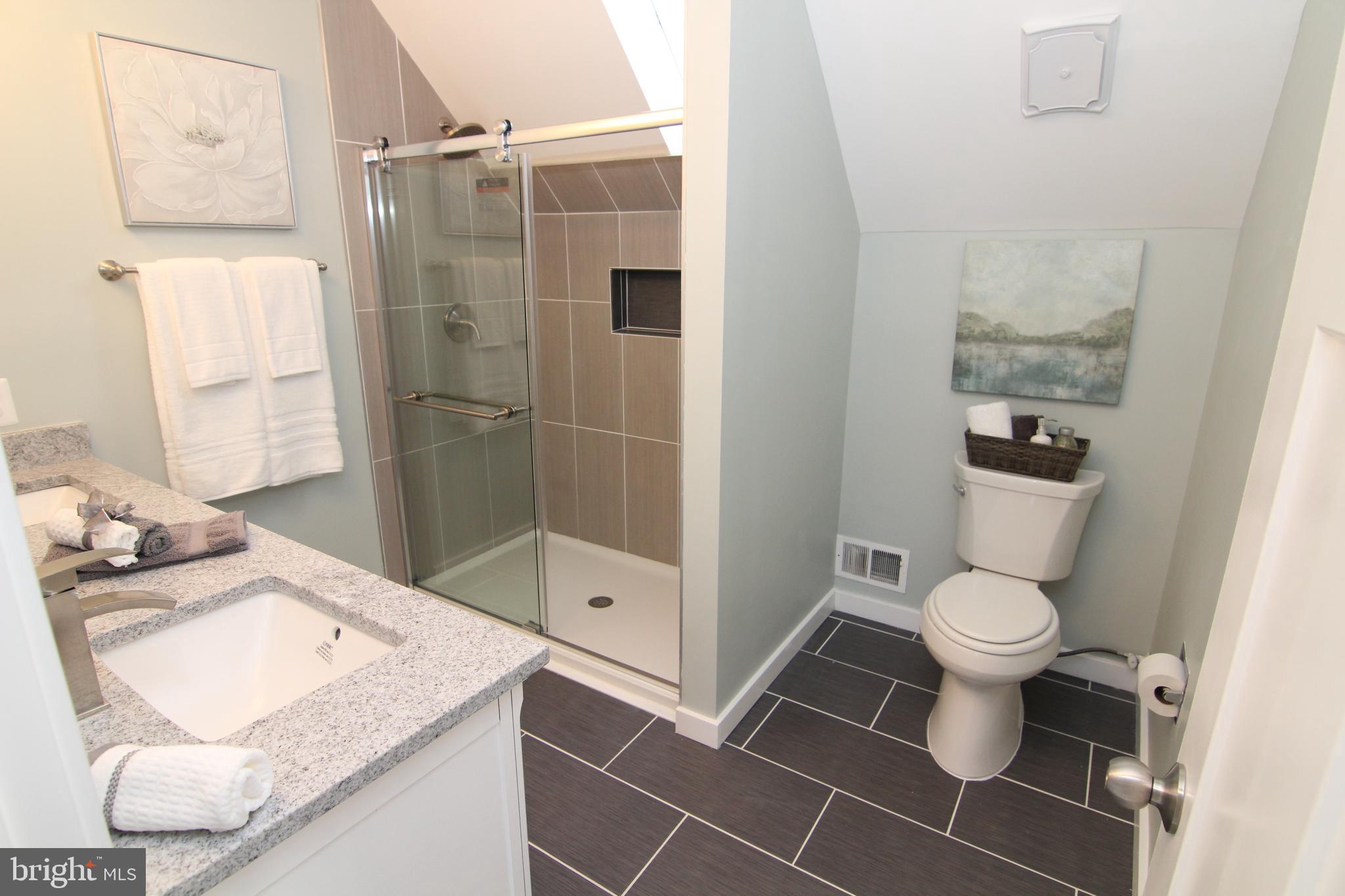 11600 Brandon Hill Way Reston, VA 20194 - Photo 4 of 60 Totally Updated Master Bath