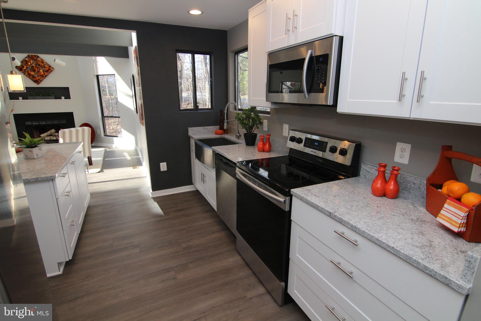 11600 Brandon Hill Way Reston, VA 20194 - Photo 8 of 60 Reverse View of Kitchen