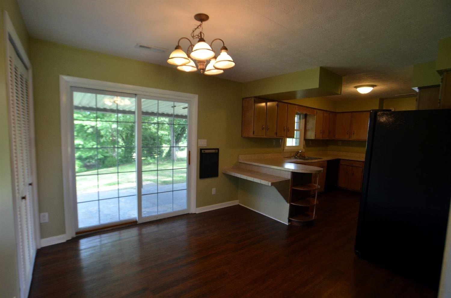 2140 Sand Hill Road Irvine, KY 40336 - Photo 8 of 29 Great place to enjoy your morning coffee