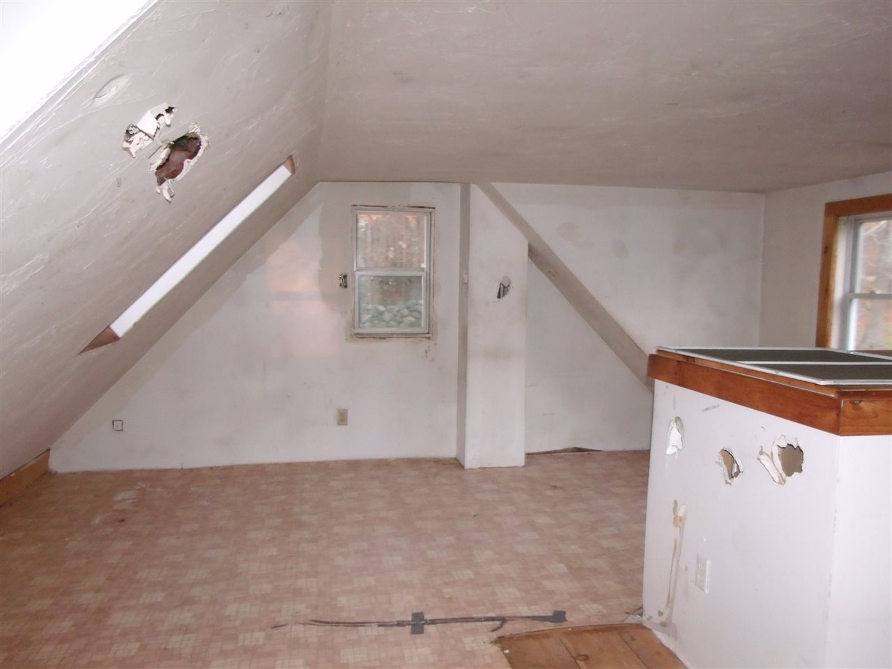 167 Mountain Road Pittsfield, NH 03263 - Photo 12 of 18