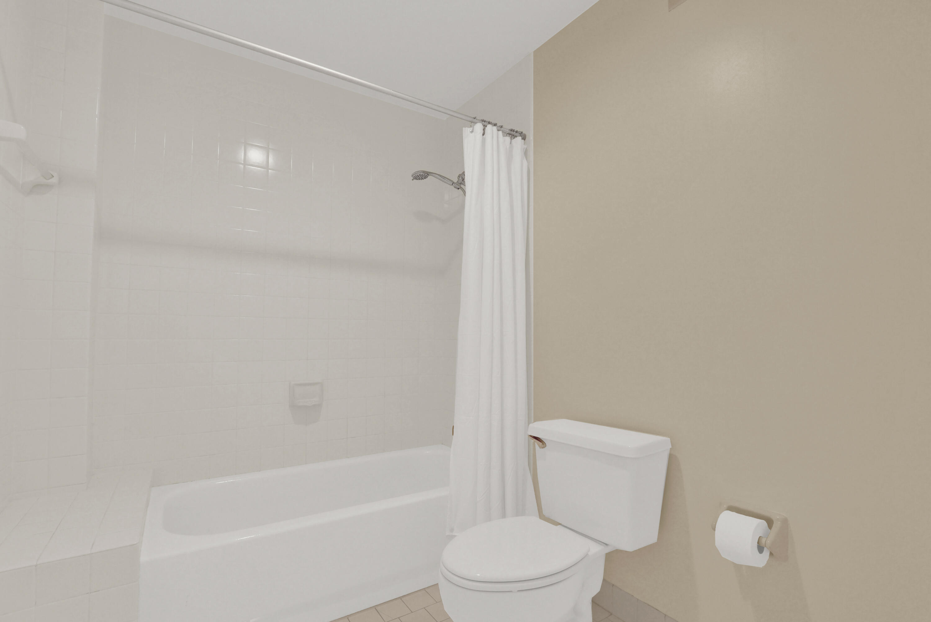 115 Bamboo Road, Unit 205 West Palm Beach, FL 33404 - Photo 17 of 37 23_Image_23