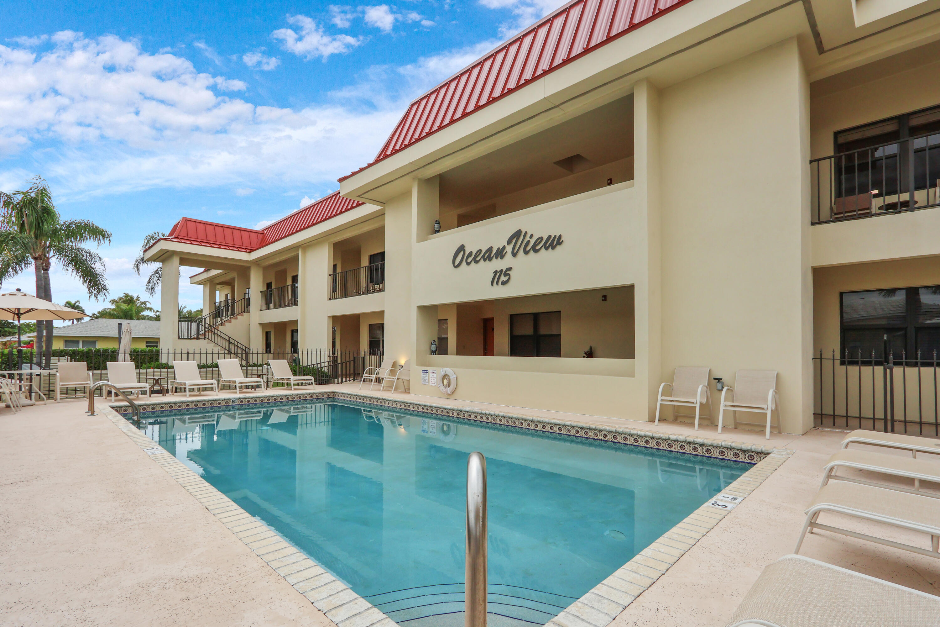 115 Bamboo Road, Unit 205 West Palm Beach, FL 33404 - Photo 30 of 37 03_Image_3