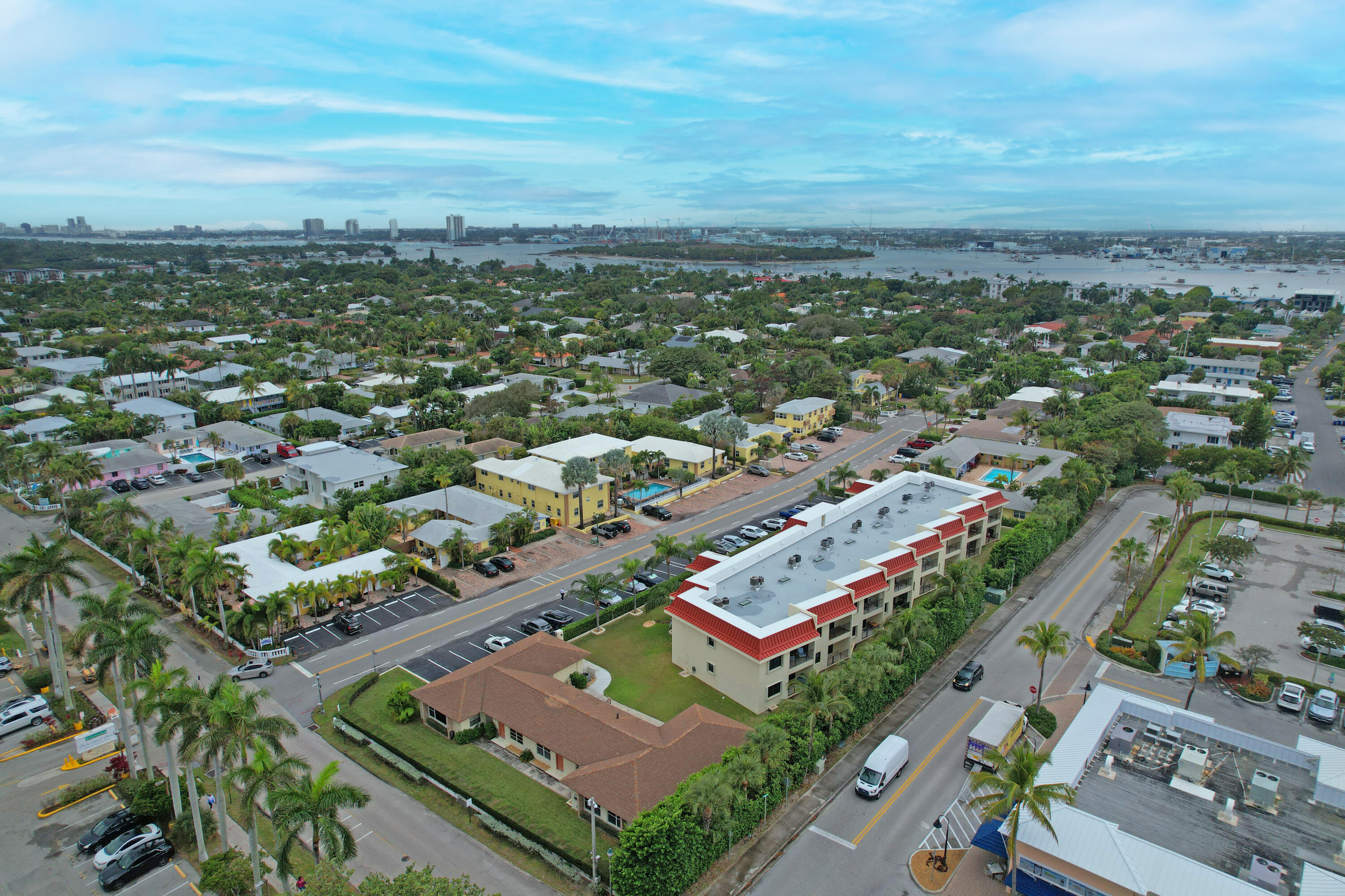 115 Bamboo Road, Unit 205 West Palm Beach, FL 33404 - Photo 33 of 37 39_Aerial_6