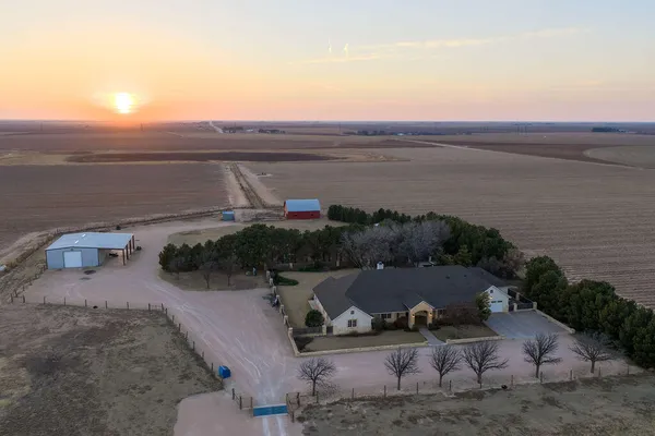 $1,450,000 | 19706 C R 3100, Slaton, TX 79364