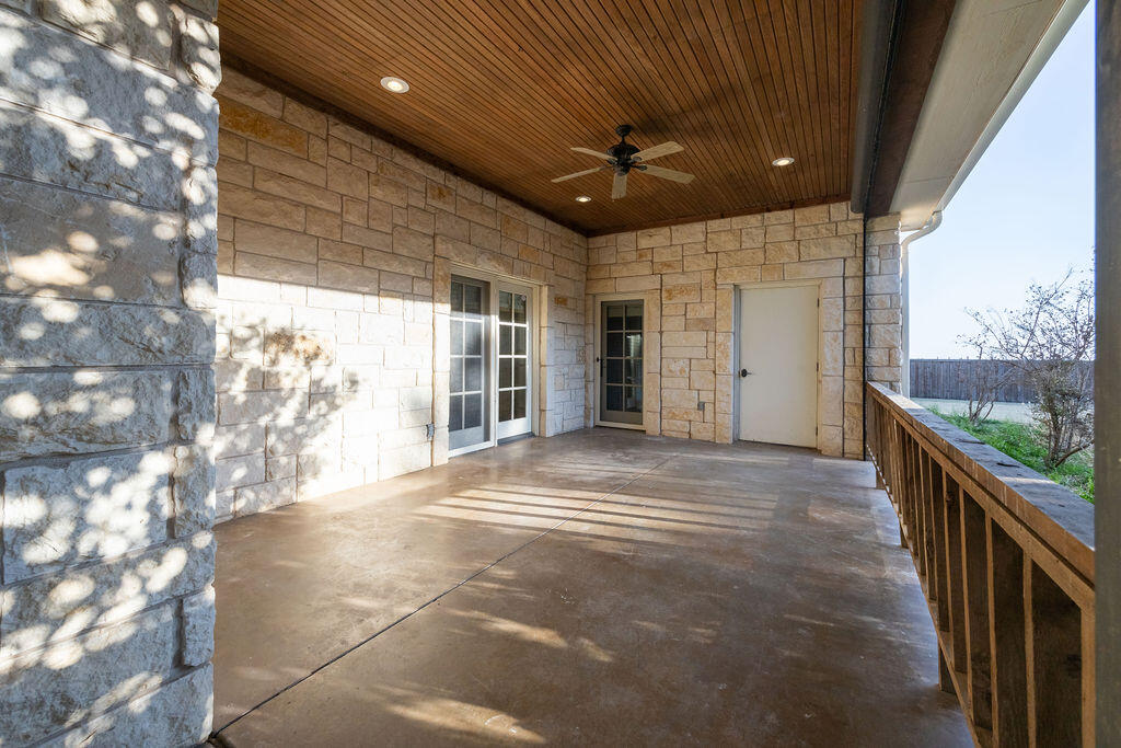 19706 C R 3100 Slaton, TX 79364 - Photo 102 of 195 AshleyAdamsMedia-665