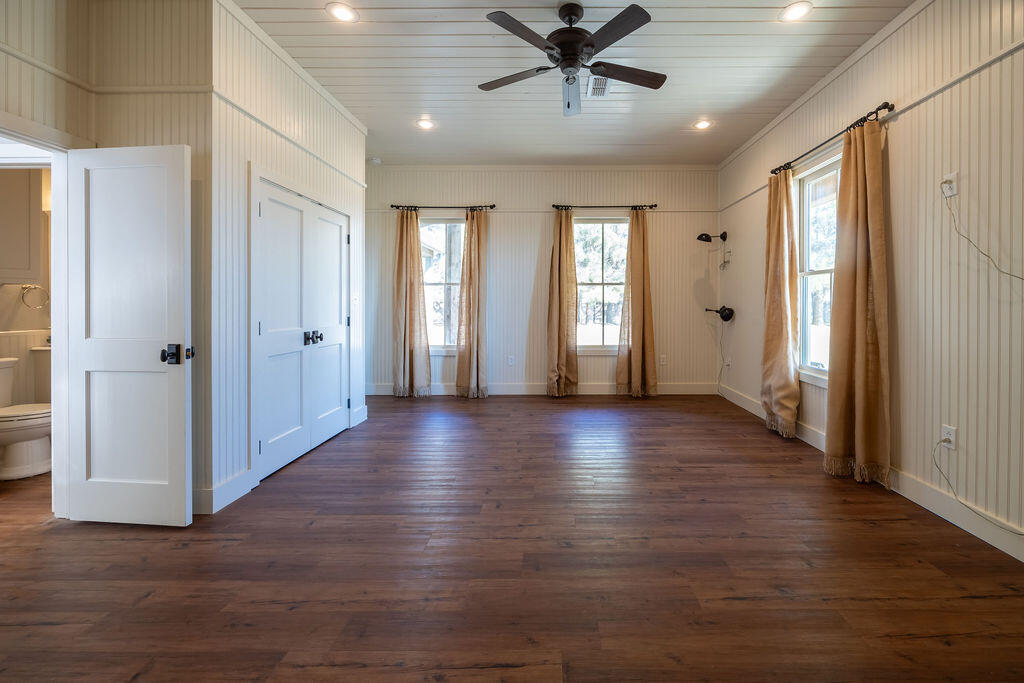 19706 C R 3100 Slaton, TX 79364 - Photo 130 of 195 AshleyAdamsMedia-579