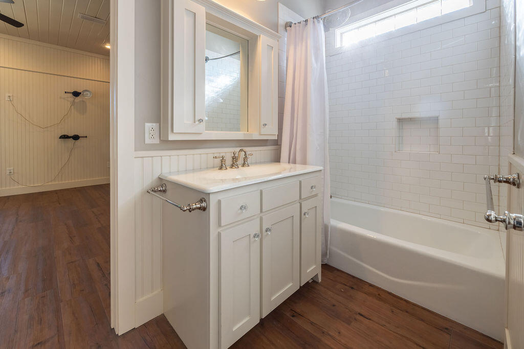 19706 C R 3100 Slaton, TX 79364 - Photo 133 of 195 AshleyAdamsMedia-583