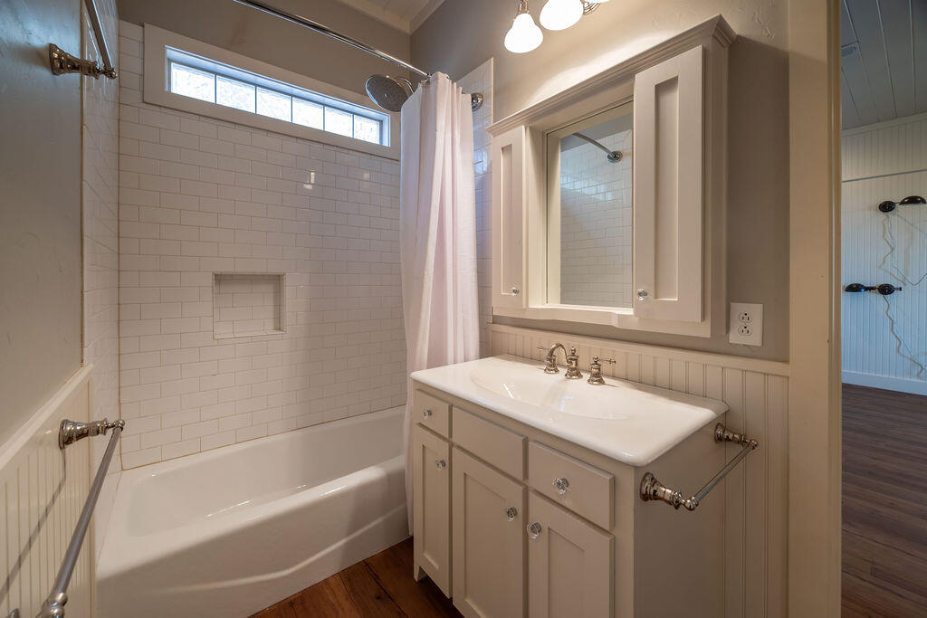 19706 C R 3100 Slaton, TX 79364 - Photo 141 of 195 AshleyAdamsMedia-600