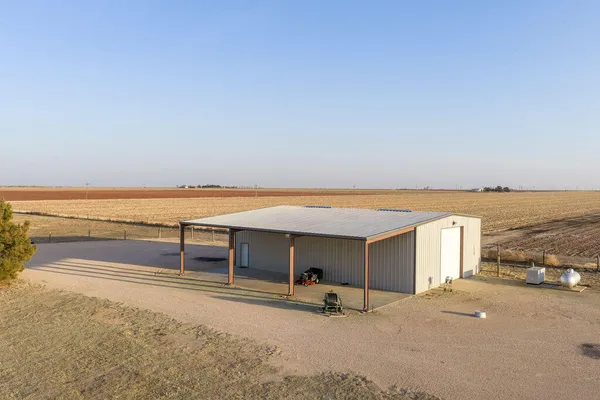 $1,450,000 | 19706 C R 3100, Slaton, TX 79364