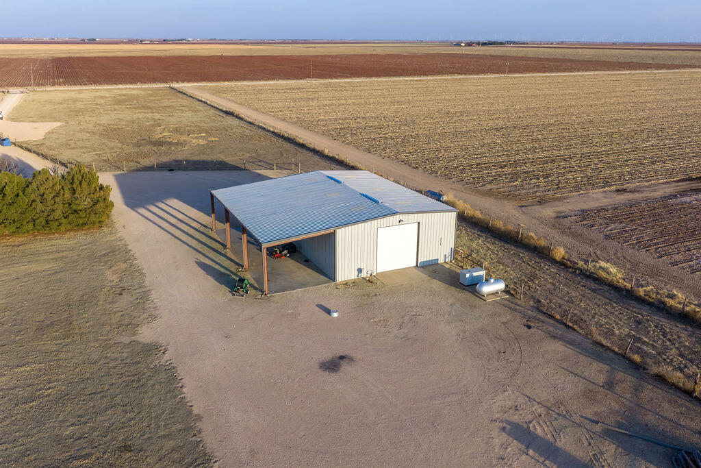 19706 C R 3100 Slaton, TX 79364 - Photo 149 of 195 AshleyAdamsMedia-732